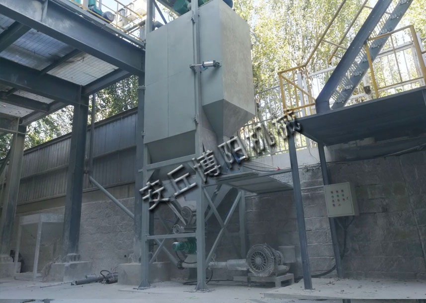 工業鹽噸袋拆包機（jī）為什麽能均勻下料？