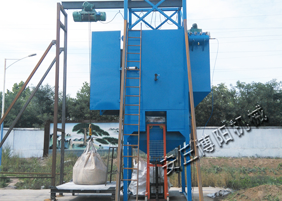 博陽機械噸（dūn）袋拆（chāi）袋機有哪些功用？