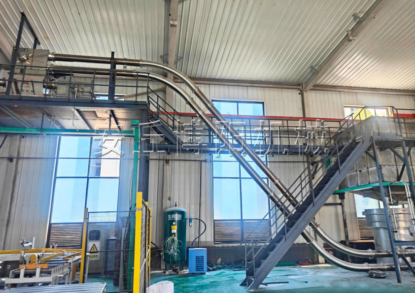 聚乙烯樹（shù）脂管鏈輸送機為什麽會成為理想輸送設備？