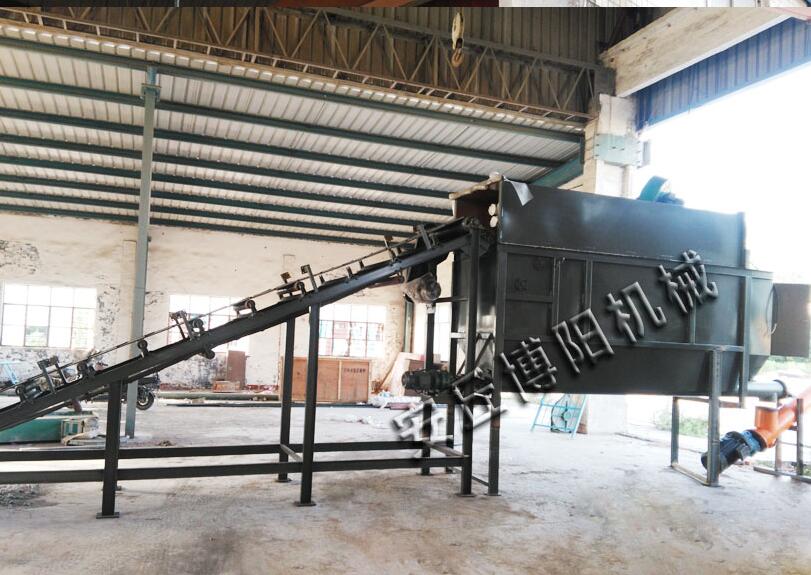 自動破袋機（jī）為什（shí）麽被飼料行業廣泛使用呢？