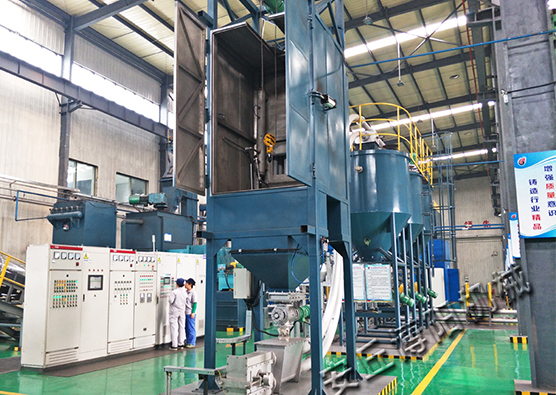 如何保證肥料噸（dūn）袋拆包（bāo）機均勻下料？