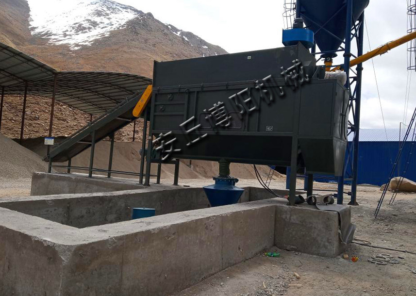 粉體自動拆包機有效（xiào）防止粉塵飛揚