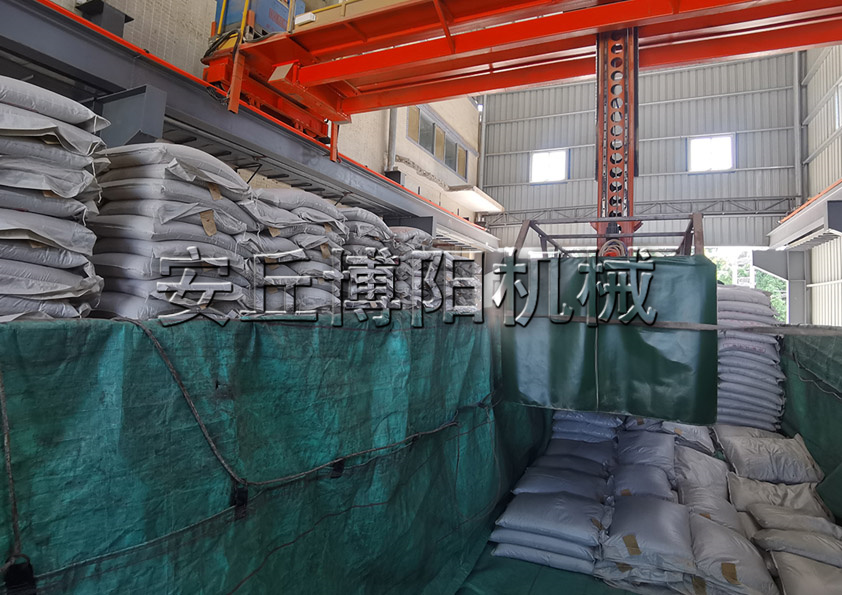 你掌握了白雲石（shí）粉自動裝車機的優點嗎?