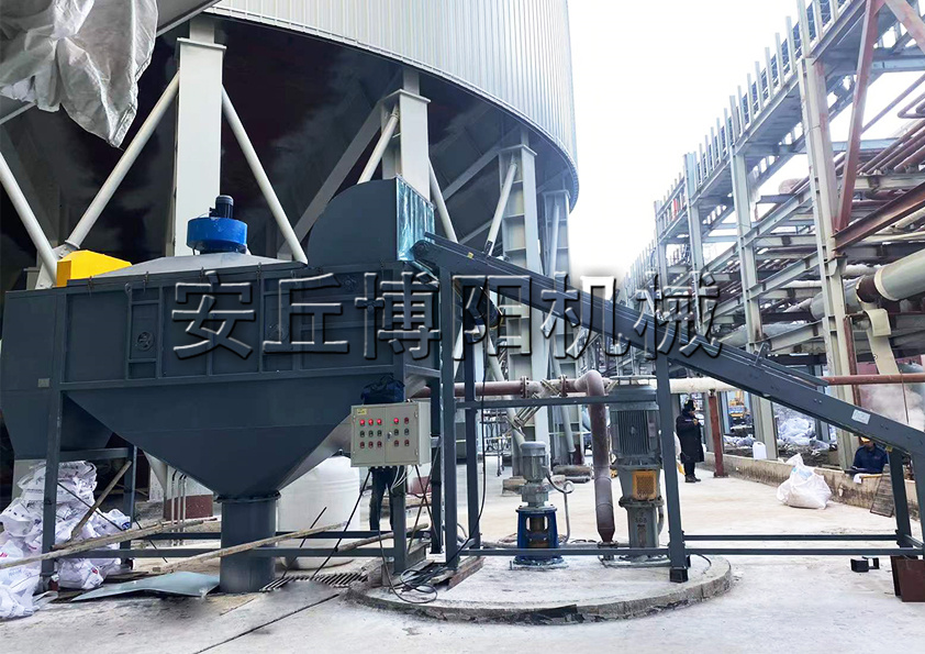 50kg滑（huá）石粉自動破包機技術特點是什麽？